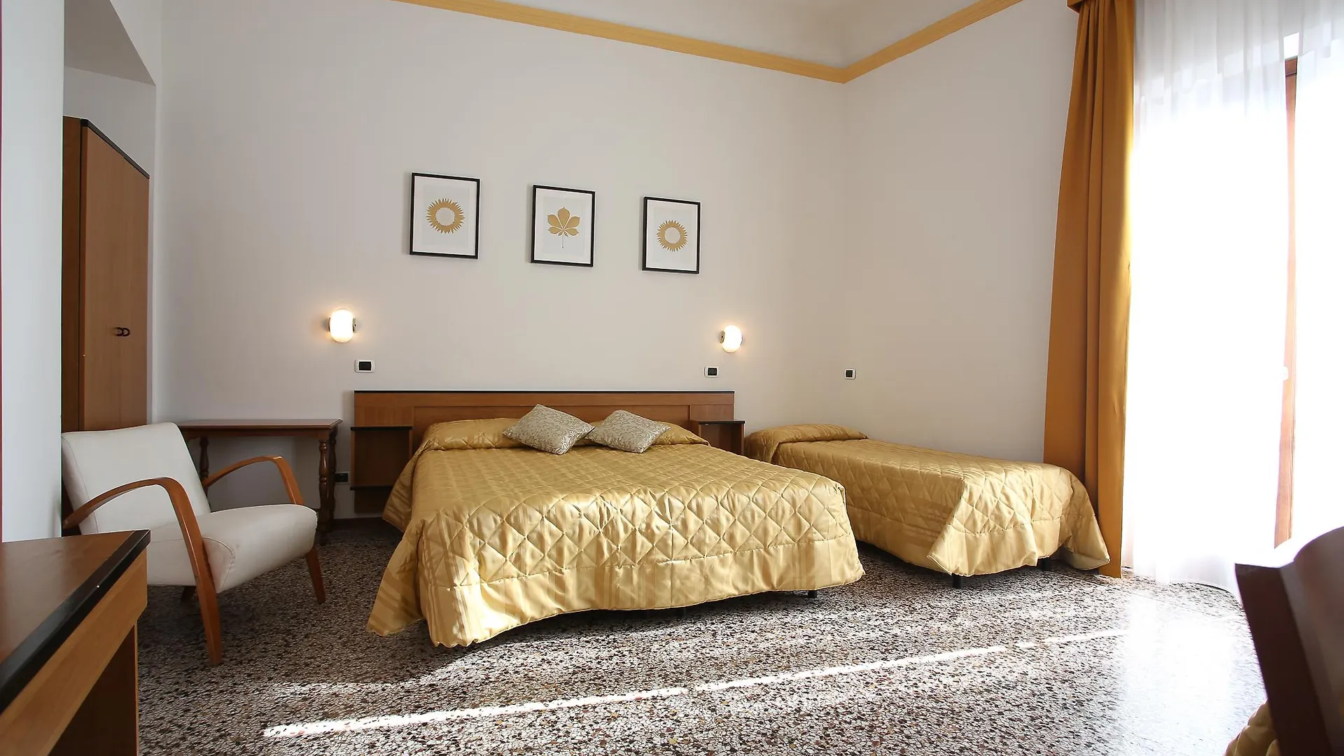 Hotel Casa Del Lago Florence