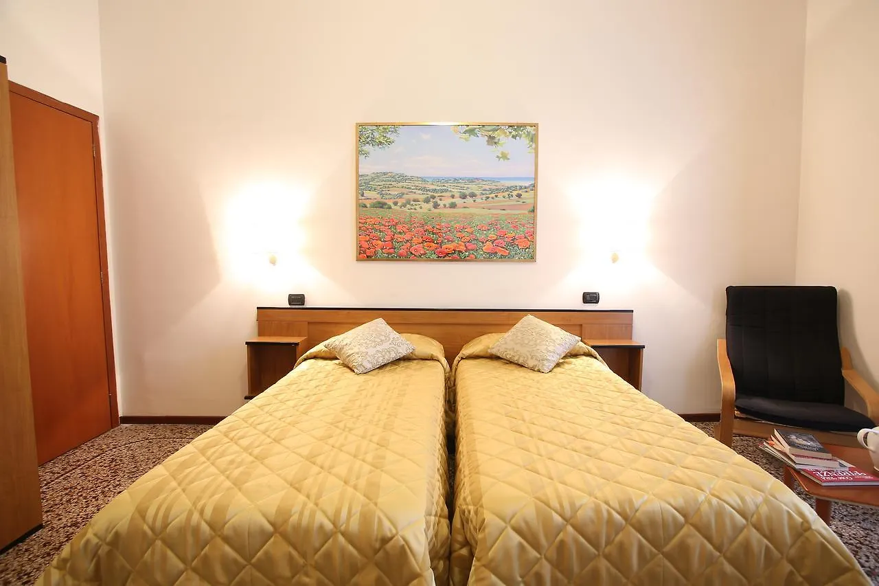 Hotel Casa Del Lago Florence