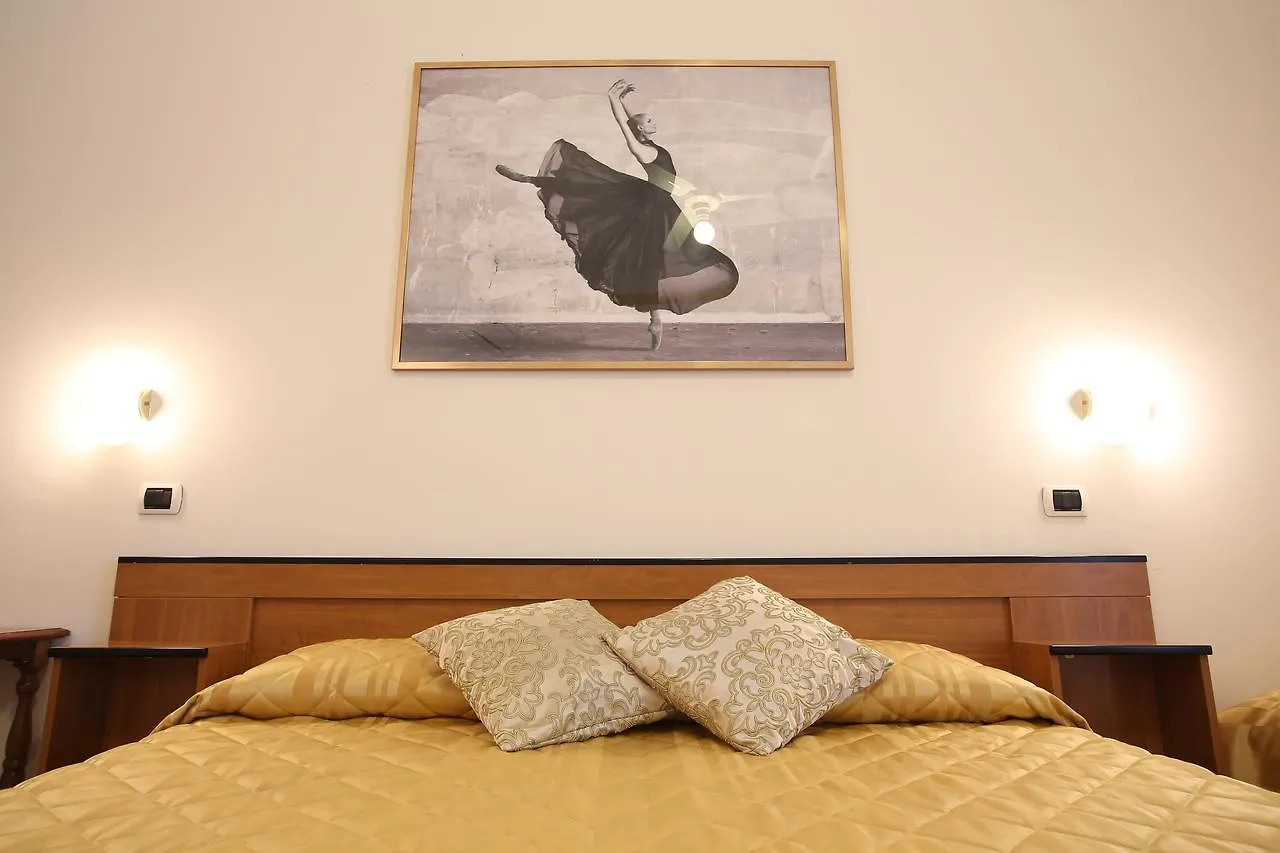 Hotel Casa Del Lago Florence