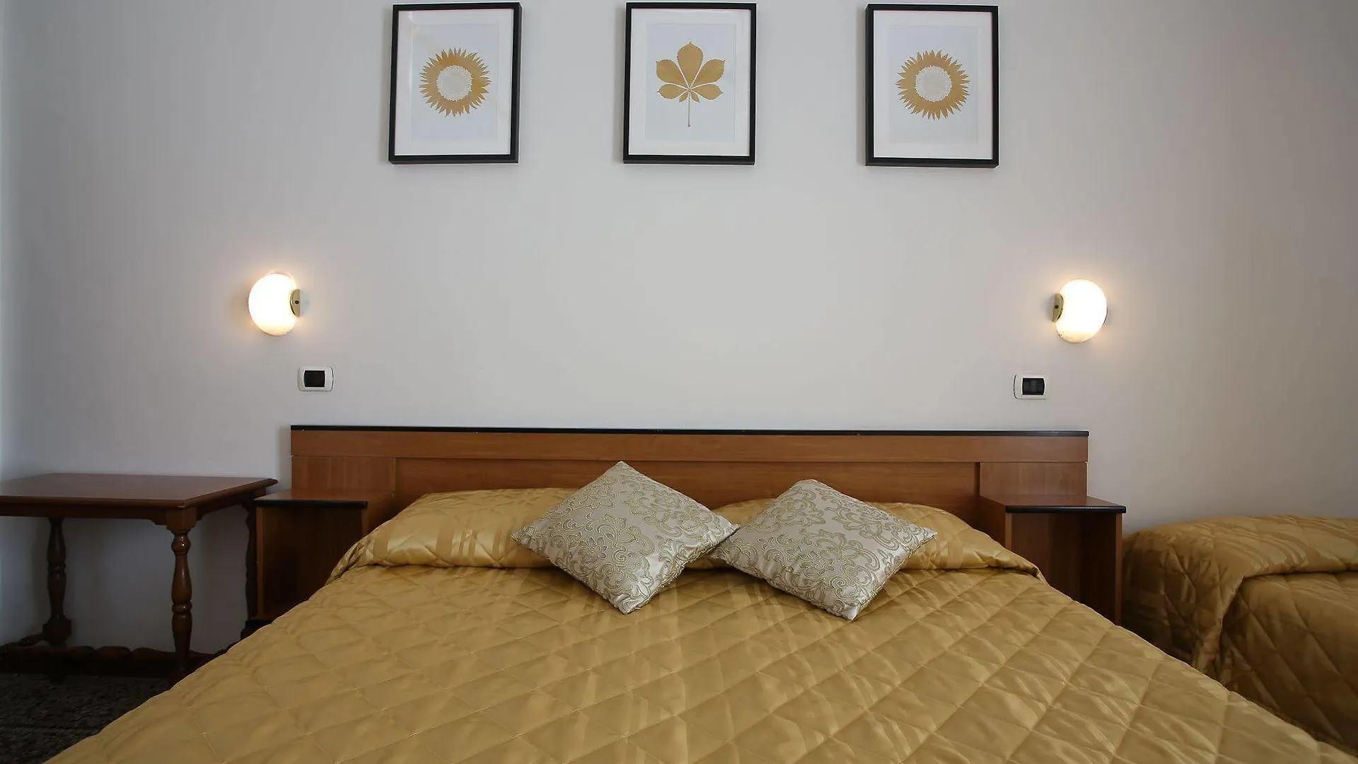 Hotel Casa Del Lago Florence 3*,