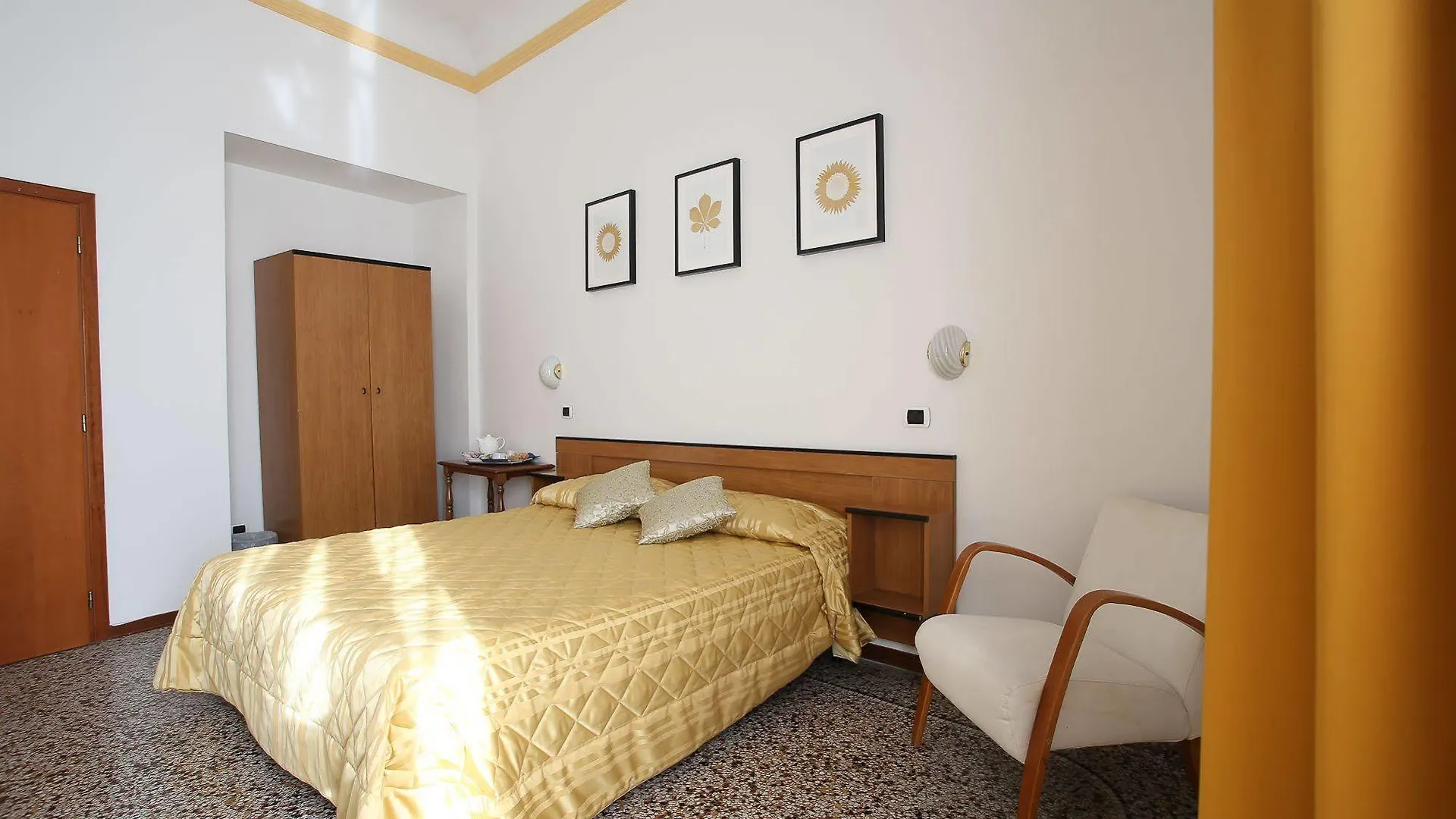 Hotel Casa Del Lago Florence
